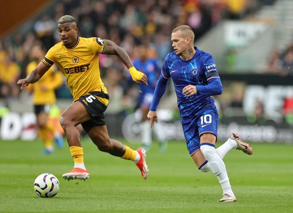 ダレン・ベント、チェルシーの選手はウルブスで勝利を収めた後、アーセナルの方が適していると語る